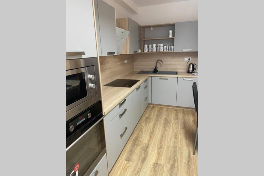 Apartman Solax, Ucnovska 8, Kosice Saca ภายนอก รูปภาพ